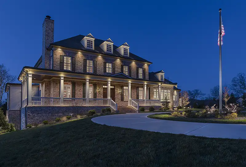 The Advantages of Hiring an Outdoor Lighting Designer for Aesthetic Excellence