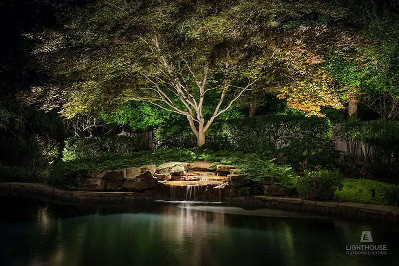 Landscape Lighting Designer vs. Landscape Contractor: Unveiling the Difference in Creating Remarkable Outdoor Scenes at Night