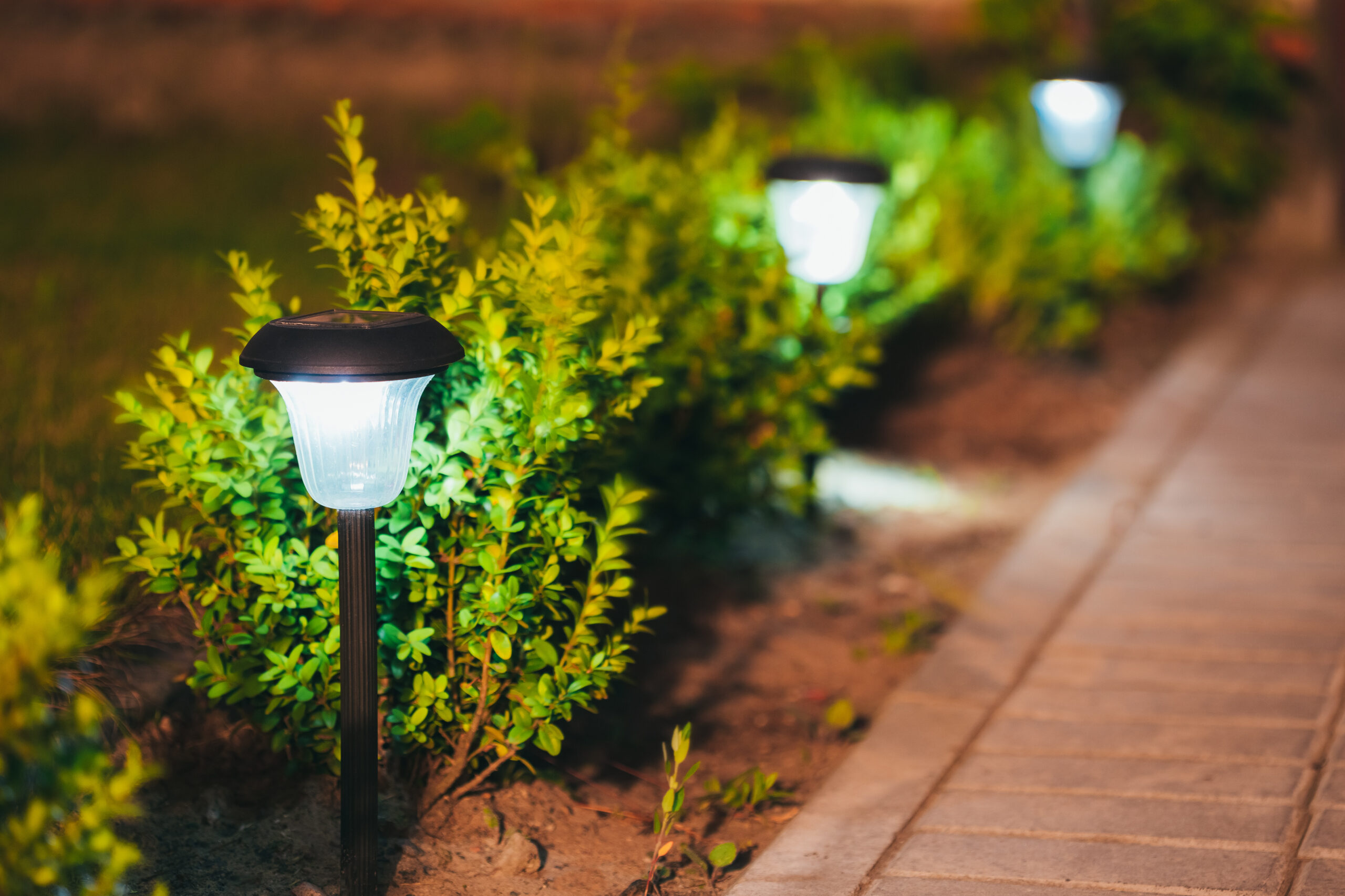 Should you install solar landscape lighting in Reading , OH