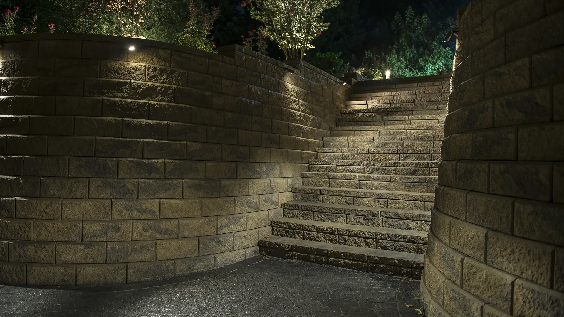 Farmer residence image 9 steps retaining wall Lighthouse Outdoor Lighting and Audio Knoxville TN