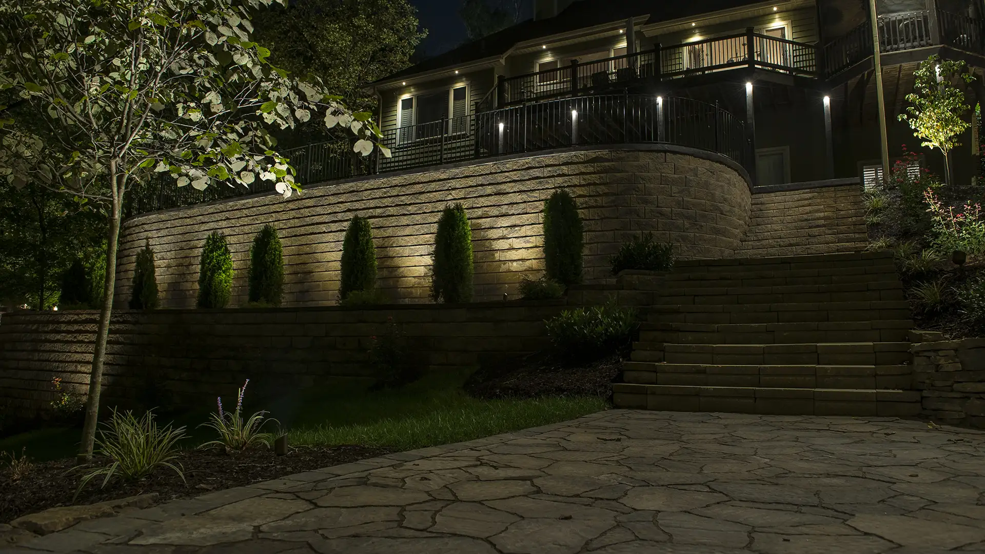 Farmer residence image 7 landscape wall stairs path Lighthouse Outdoor Lighting and Audio Knoxville TN