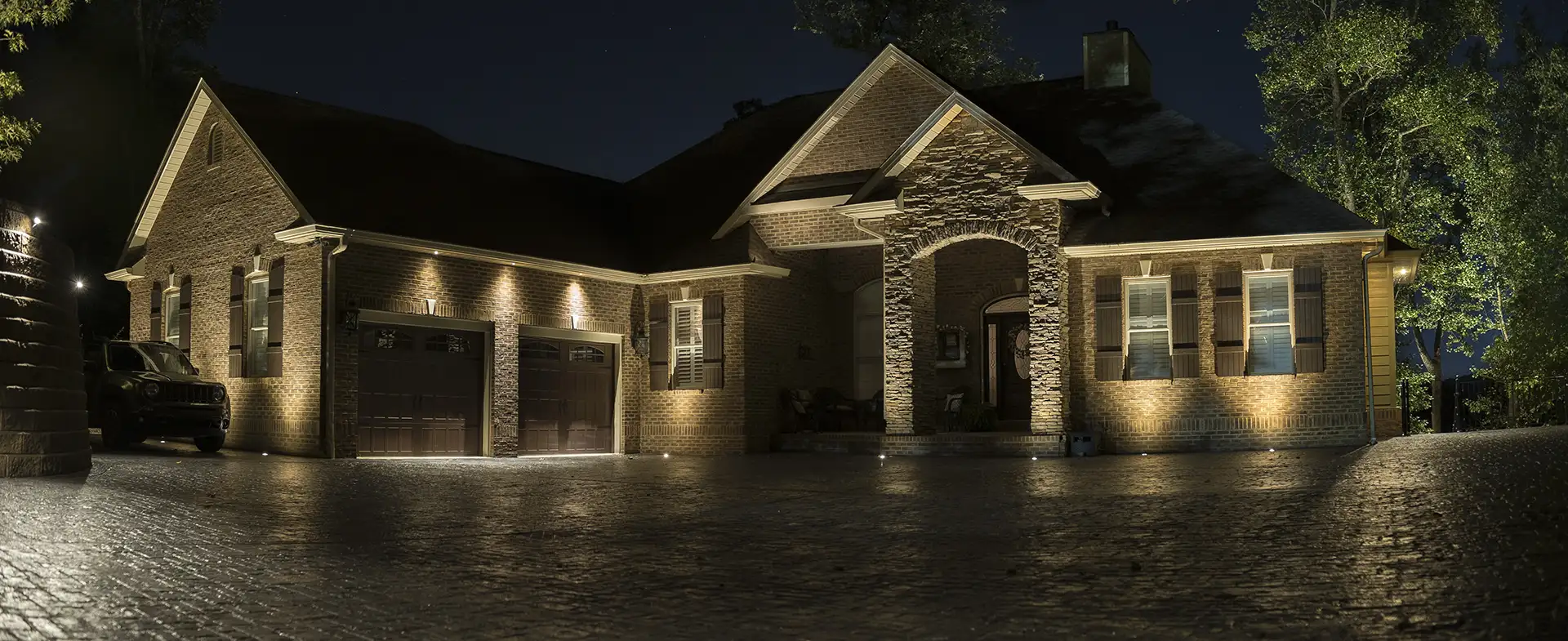 Farmer residence image 4 driveway garage Lighthouse Outdoor Lighting and Audio Knoxville TN