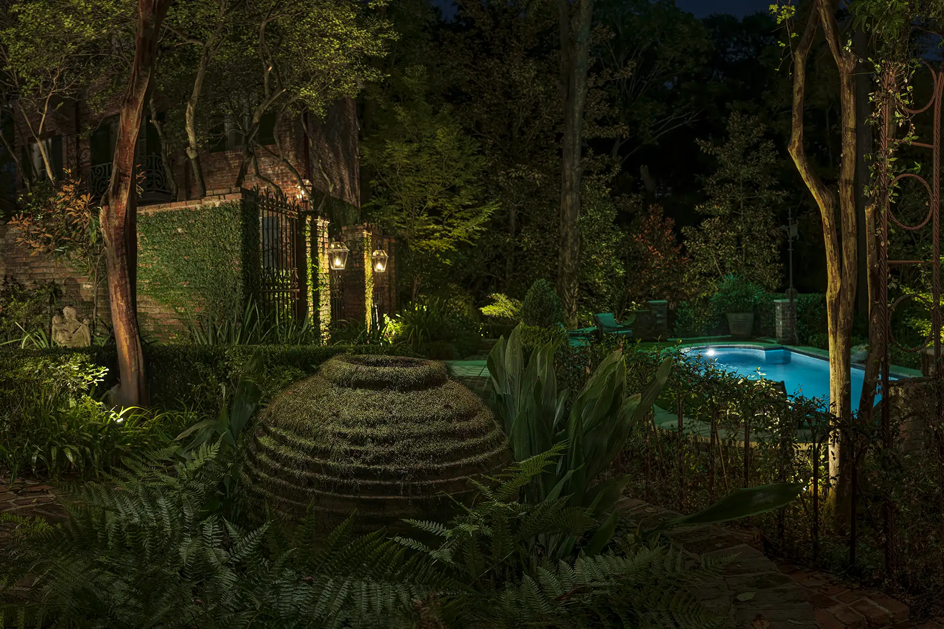 Kiplee Rd image 4 mossy pot garden landscape pool horizontal Lighthouse Outdoor Lighting and Audio Birmingham AL