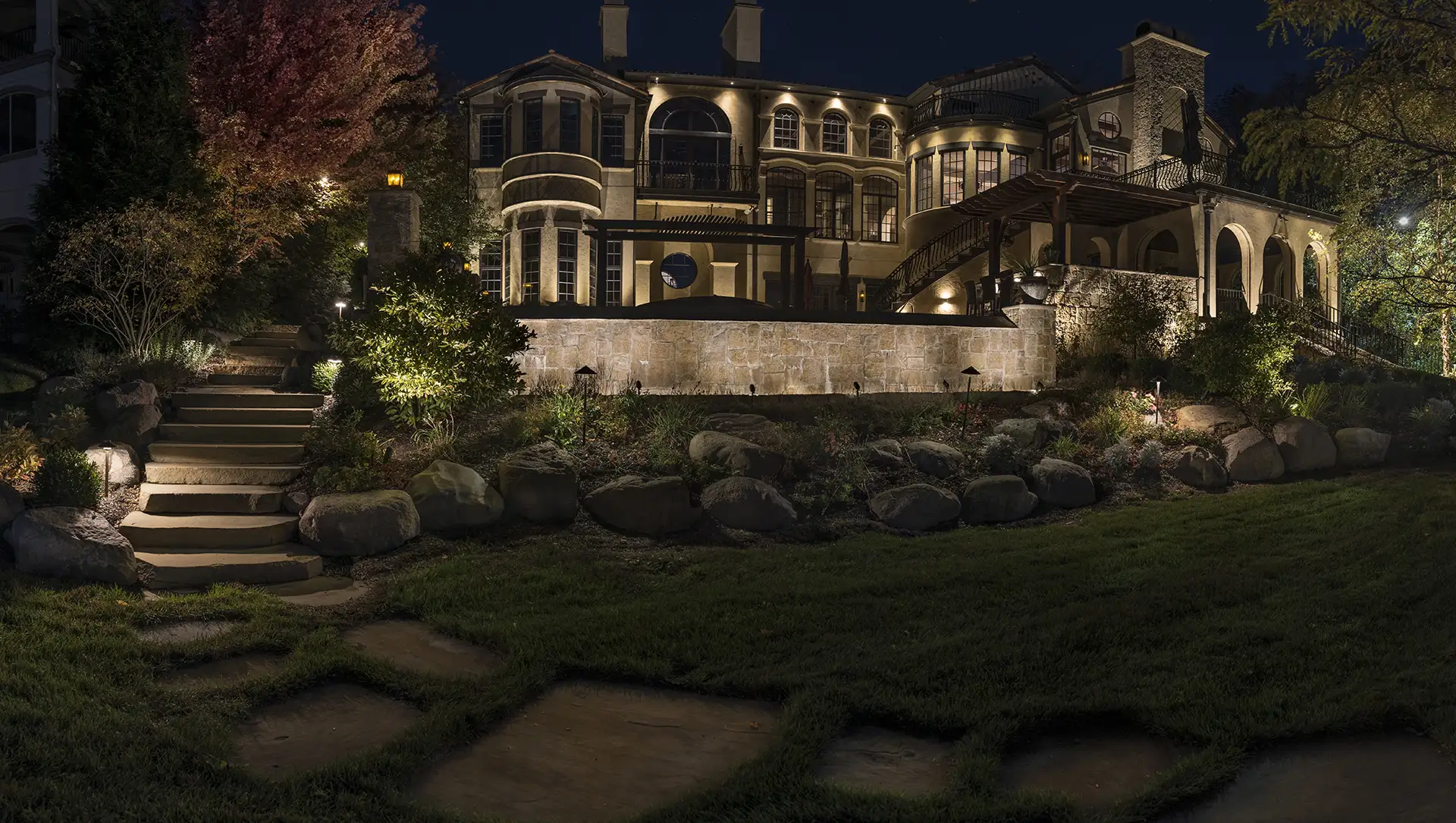 Snead residence image 19 back view Lighthouse Outdoor Lighting and Audio Indianapolis IN